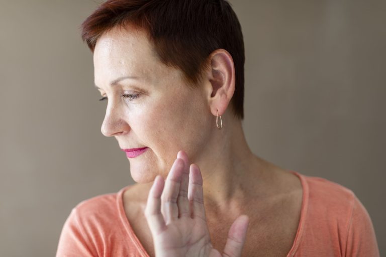 ménopause poils hormonaux épilation laser